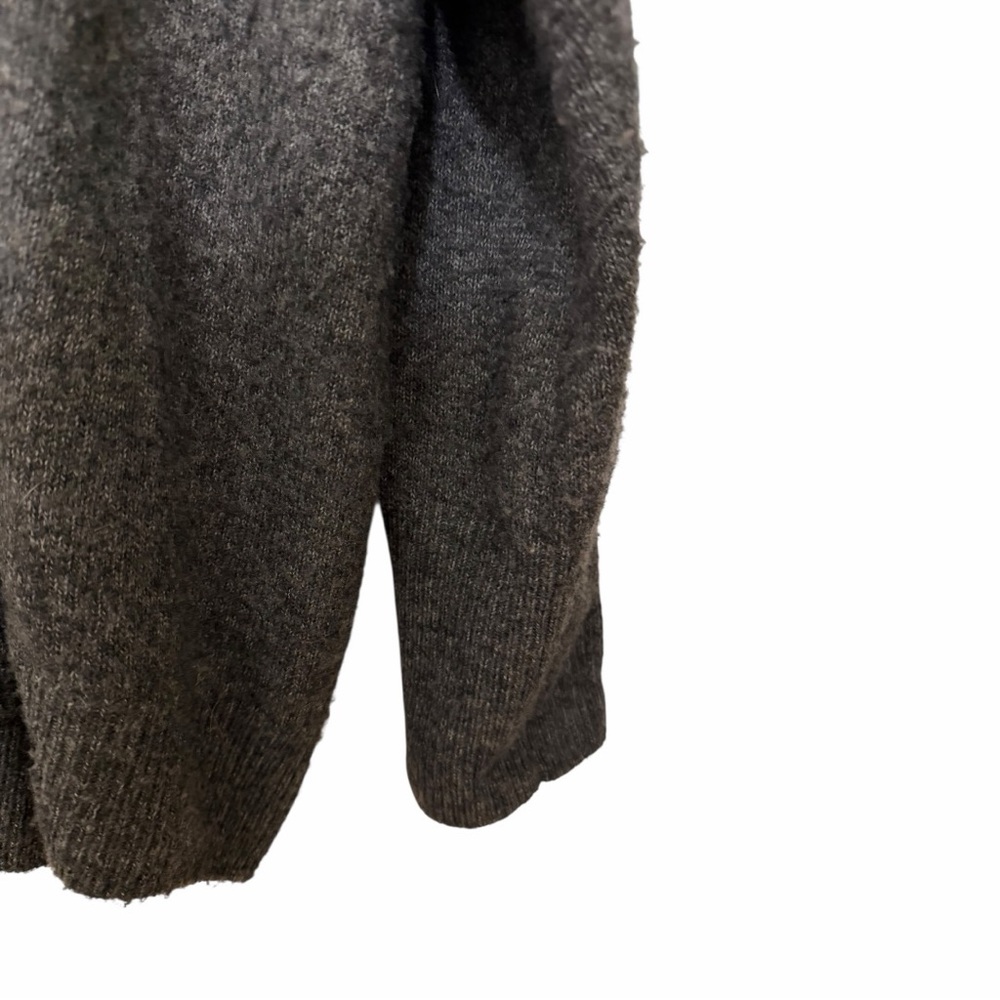 Vince Camuto Women’s Gray Scoopneck Pullover Sweater - Picture 6 of 11